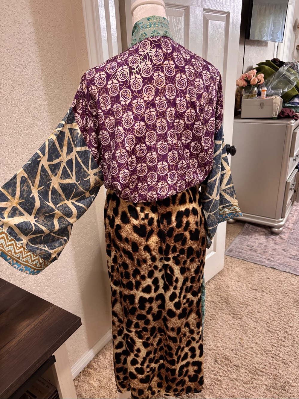 NWT!!💕Mixed-Print Long Women's kimono - Purple, Teal & Brown with pockets!!